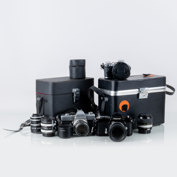 KAMEROR, 3 st, Minolta, Nikomat och Sony, 1900-tal