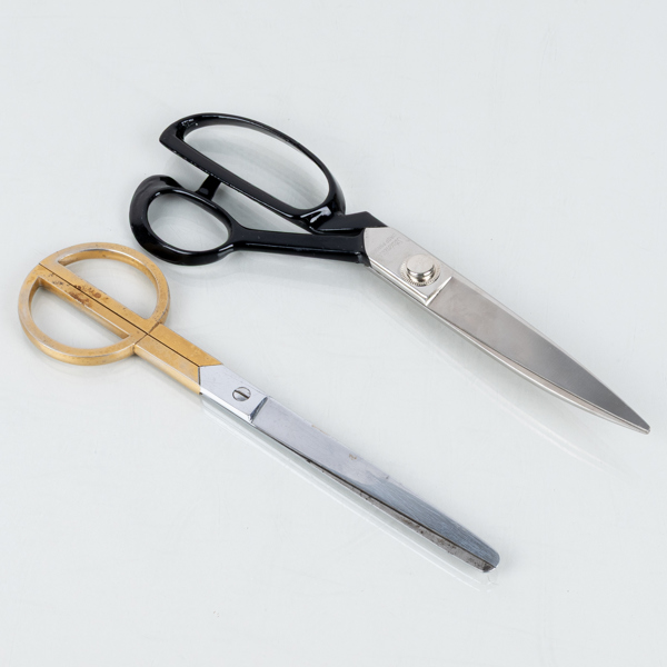 SAXAR, 2 st, metall, 1900-talets andra hälft