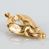 BROSCH / HÄNGE, 18k guld, med pärla