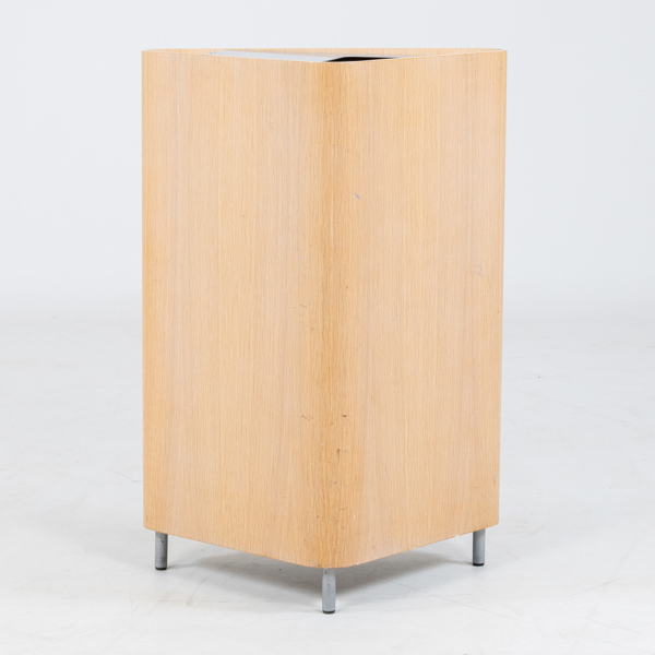 PAPPERSKORG, formpressad ek, 2000-tal