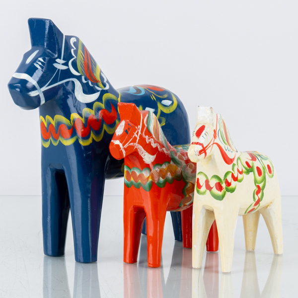 DALAHÄSTAR, 3 st, trä, 1900-talets andra hälft