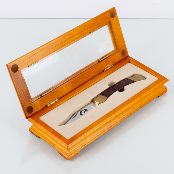 FÄLLKNIV, mässing, trä och stål, Buck 110, USA, numrerad 491/500