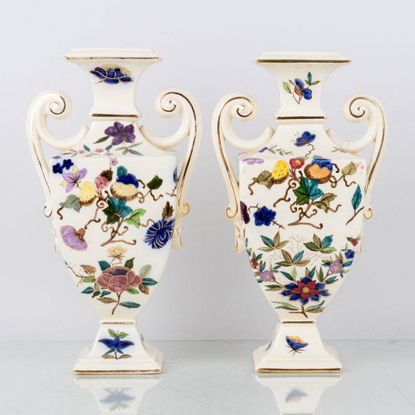 URNOR, 1 par, flintgods, "Ivory", Rörstrand, omkring år 1900