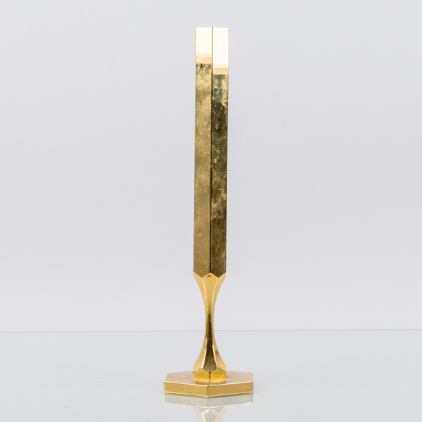 LJUSSTAKE, mässing samt guldpläterad, Vallonmässing, signerad och daterad LÅ 1987