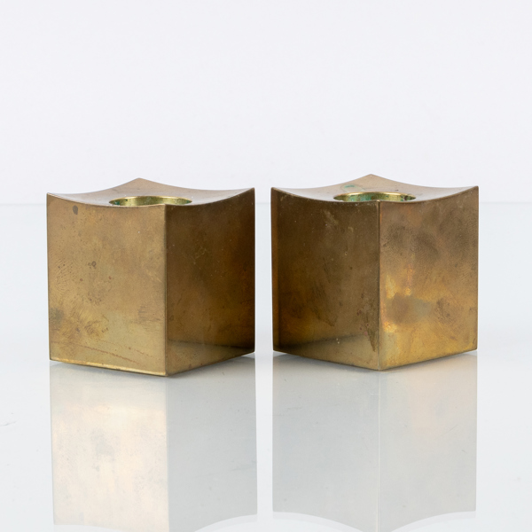 LJUSSTAKAR, 1 par, mässing, Metallslöjden Gusum, 1900-talets andra hälft