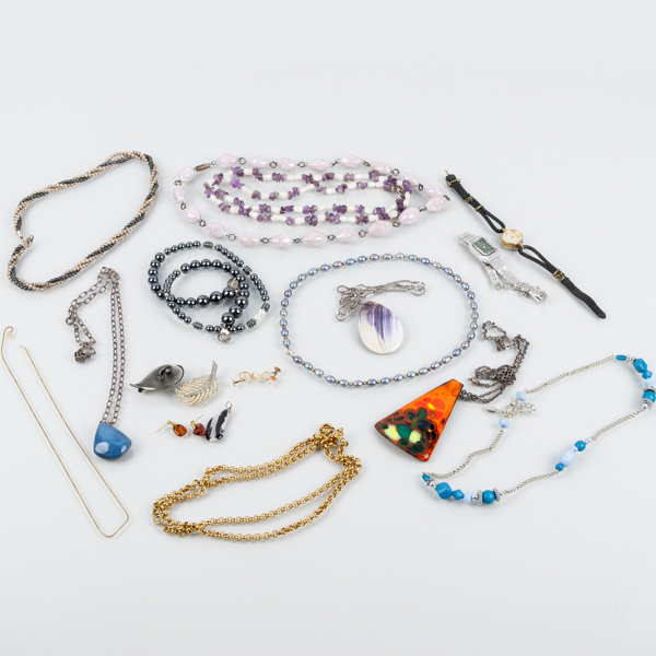 SAMLING SMYCKEN, 17 del, silver samt bijouterier, 1900-tal