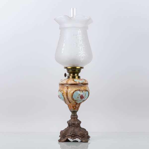 BORDSFOTOGENLAMPA, majolika och gjutjärn, 1900-talets början