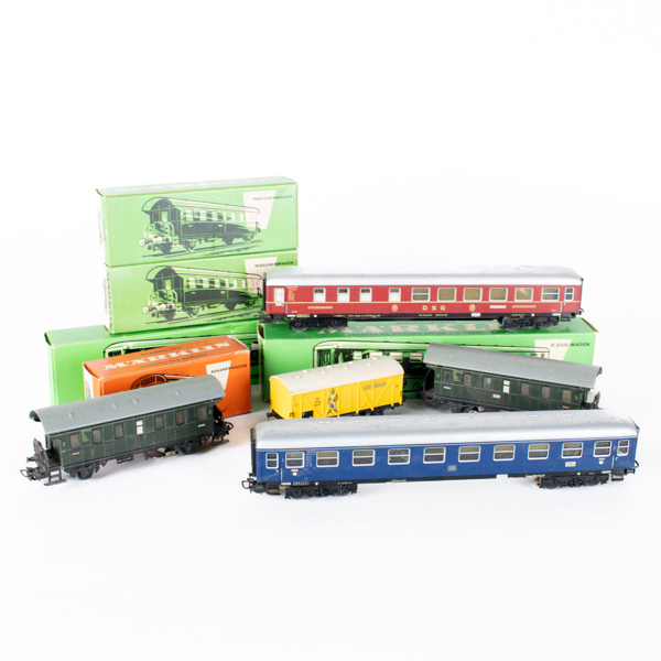 SAMLING MÄRKLIN, 5 st vagnar