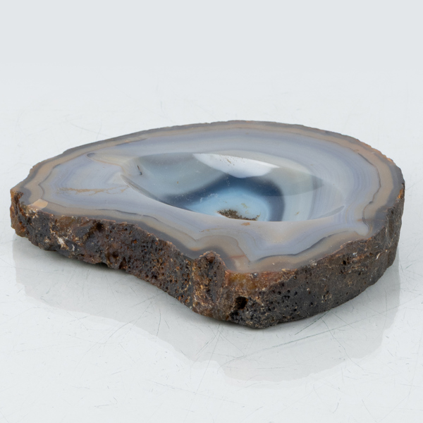 SKÅLFAT, sk förstenat trä, sannolikt Sydamerika