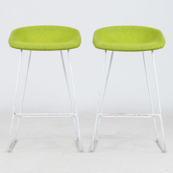 HEE WELING, 1 par barstolar, "About a stool", HAY