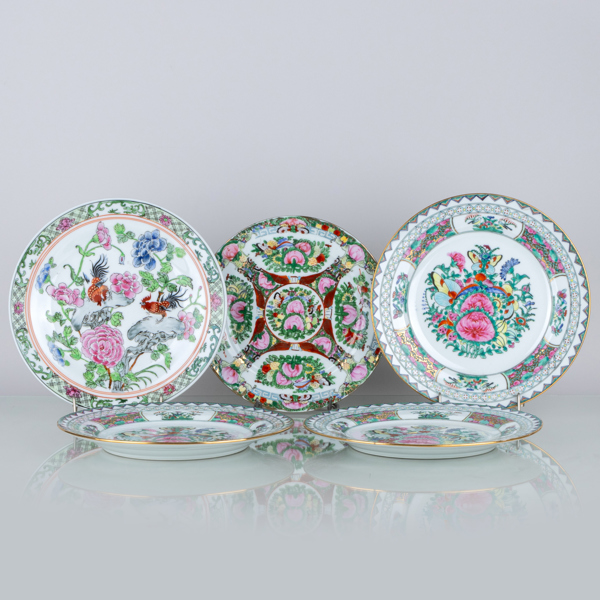 TALLRIKAR, 5 st, porslin, Kina, 1900-talets slut