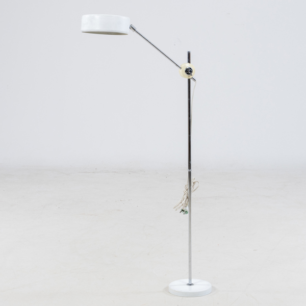 ANDERS PERSSON, golvlampa, kromad metall, "Simris", Ateljé Lyktan, 1970-/80-tal