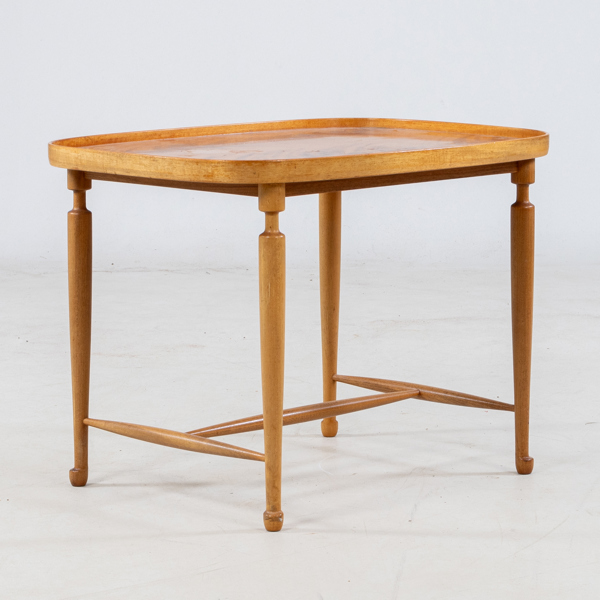 JOSEF FRANK, sidobord, modell "974", Firma Svenskt Tenn, 1900-talets andra hälft 