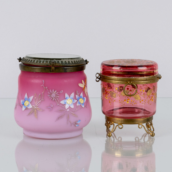 LOCKASKAR, 2 st, glas, omkring år 1900