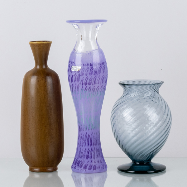 VASER, 3 st, glas och stengods, bla Kosta Boda, 1900-tal