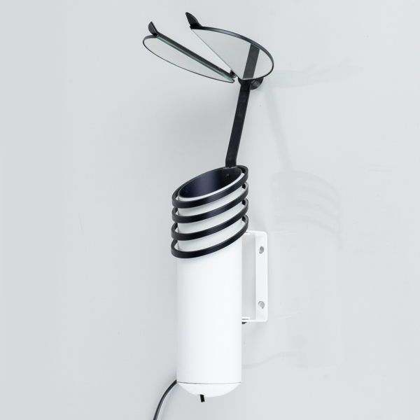 STIG AHLSTRÖM & CLAS KOCK, vägglampa, metall, "Skarabé", Ateljé Lyktan, Åhus, 1980-tal