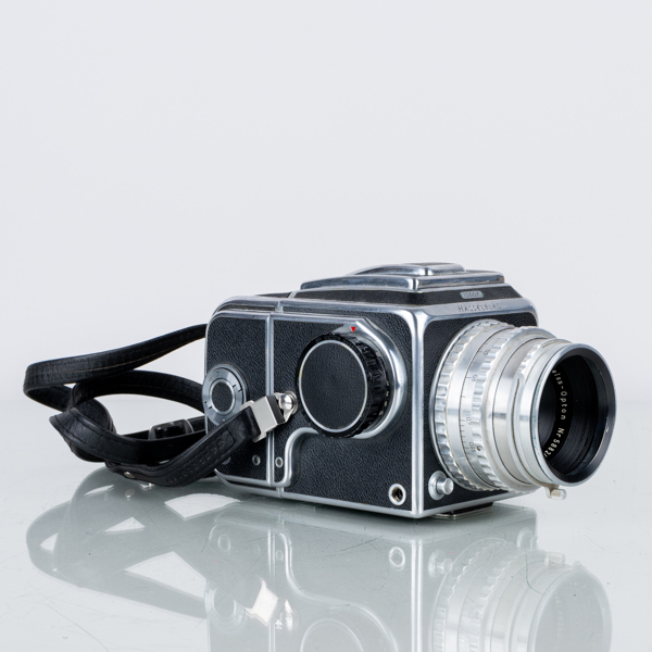 HASSELBLAD, 1000F kamera, med objektiv Carl Zeiss Tessar, 1:2,8 f=80 mm, 1957