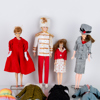 DOCKOR, 4 st, samt kläder, bla "Midge", Barbie, Mattel inc., 1958 och Evergreen, Hongkong, 1950-/60-tal