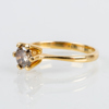 ENSTENSRING, 18k guld, med briljantslipad diamant