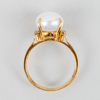 RING, 18k guld, med odlad pärla och 4 diamanter