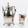 KAFFEKANNA OCH MJÖLKKANNA, silver, svenska stämplar JGK 1909