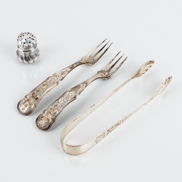 SAMLING SILVERFÖREMÅL, 4 st, 1800-/1900-tal