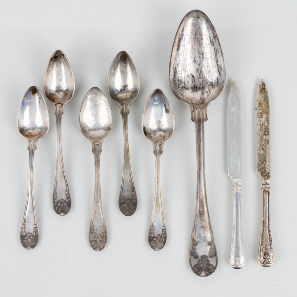 BESTICK, 8 del, silver, modell franska liljan, 1800-/1900-tal