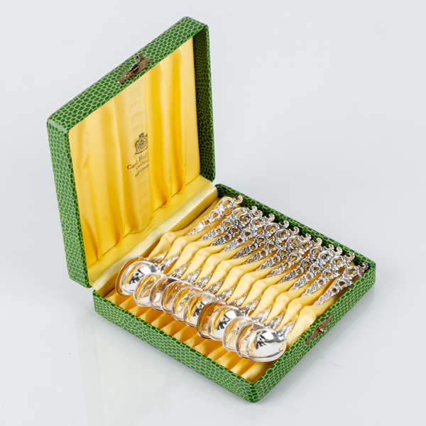 MOCKASKEDAR, 12 st, silver, 1900-talets mitt