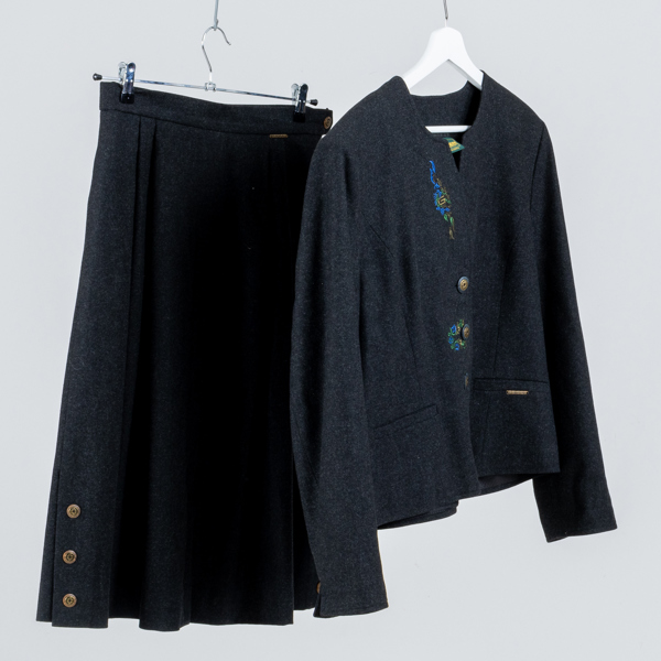 DRÄKT, 2 del, Greiger, grå ull, strlk 40/42