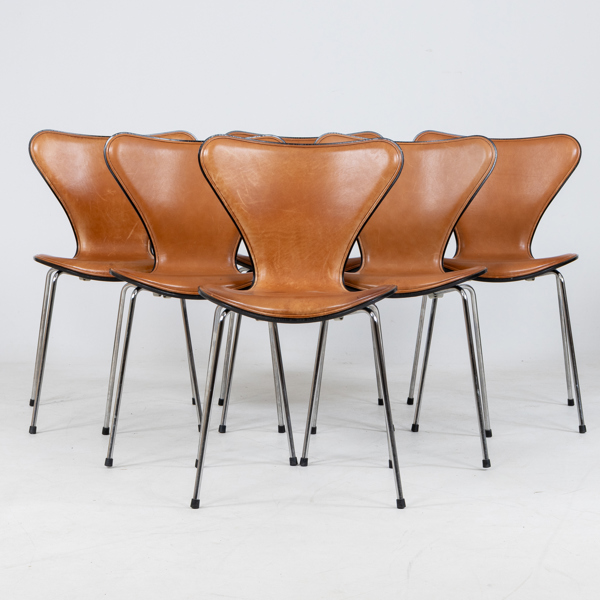 ARNE JACOBSEN, 6 st stolar, "Sjuan", för Fritz Hansen, tillverkade 2016