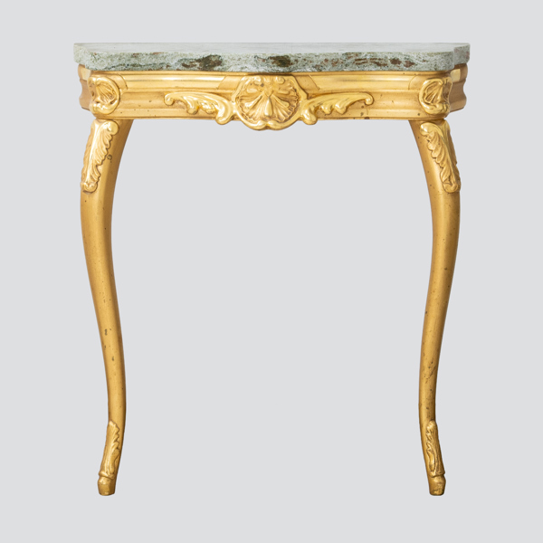 TRYMÅBORD, rokokostil, 1900-talets andra hälft