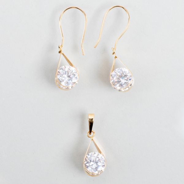 ÖRHÄNGEN OCH HÄNGE, 18k guld, med vita stenar, 1900-/2000-tal