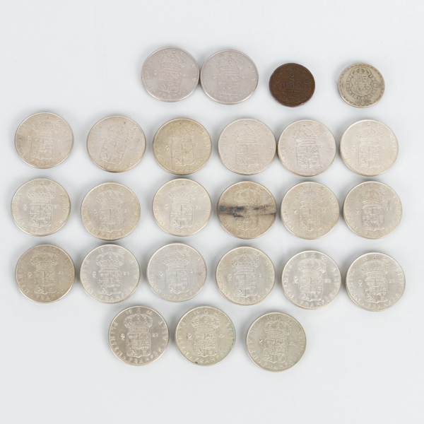 MYNT:
21 st 2 kr år 1954-1968
1 st 2 öre 1873
1 st 1 kr 1942
2 st 2 kr 1968