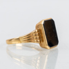RING, 18k guld, med onyx, svenska stämplar 1953