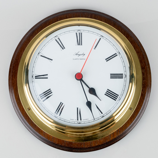 VÄGGUR, mässing, Angsby Quartz Marine, 1900-talets andra hälft