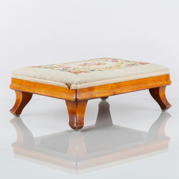 FOTPALL, rokokostil, 1900-tal