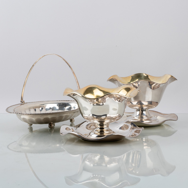 SKÅLAR, 1 par samt GREPSKÅL, nysilver, 1900-tal