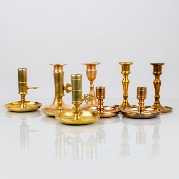 LJUSSTAKAR, 9 st, mässing och malm, bla Ekebergs malm, 1900-tal