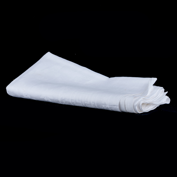 DUK,  linnedamast, sannolikt 1900-talets första hälft, ca 160 x 290 cm