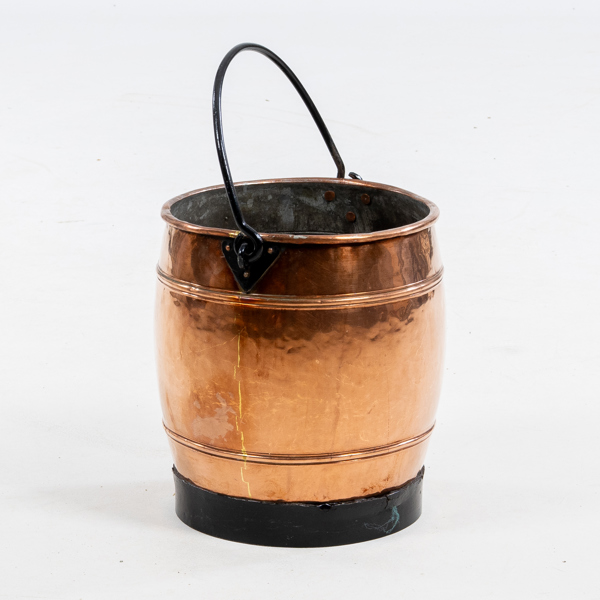 KOPPARHINK, med smideshänkel, 1800-tal