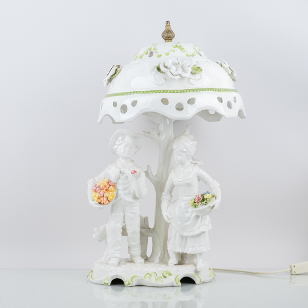 BORDSLAMPA, porslin, Bassano, Italien, 1900-talets andra hälft