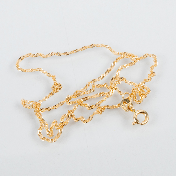 HALSKEDJA, 18k guld, tvinnad länk, sannolikt sent 1900-tal