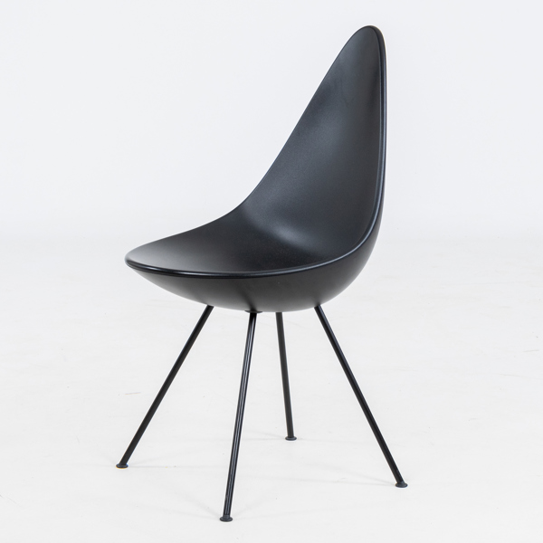 ARNE JACOBSEN, stol, "Droppen", Fritz Hansen, nutida 