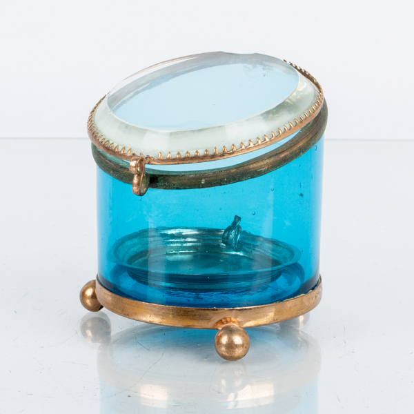 FICKURSSTÄLL, glas och gulmetall, 1900-tal
