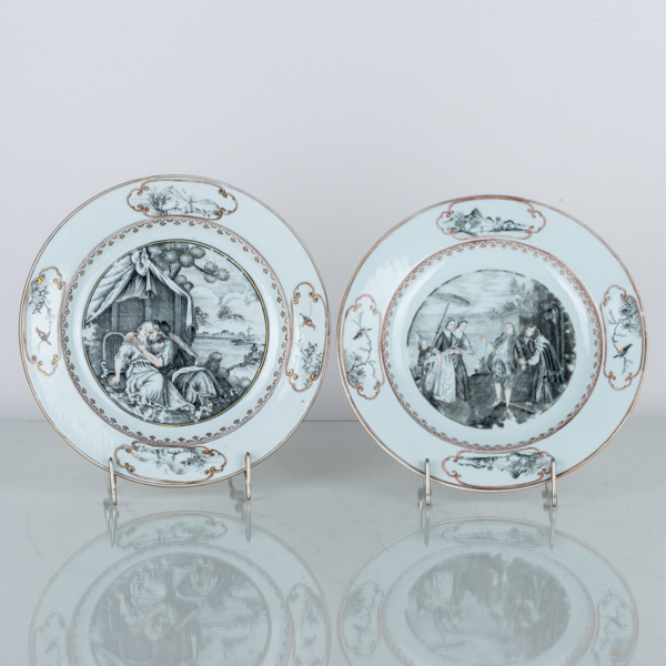 TALLRIKAR, 2 st, porslin, Qianlong (1736-1795)