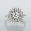 RING, 18k vitguld, med briljantslipade och åttkantslipade diamanter, sannolikt 1900-talets andra hälft