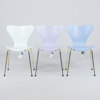 ARNE JACOBSEN, 5 st stolar, "Sjuan", Colour Edition, för Fritz Hansen, tillverkade 2025