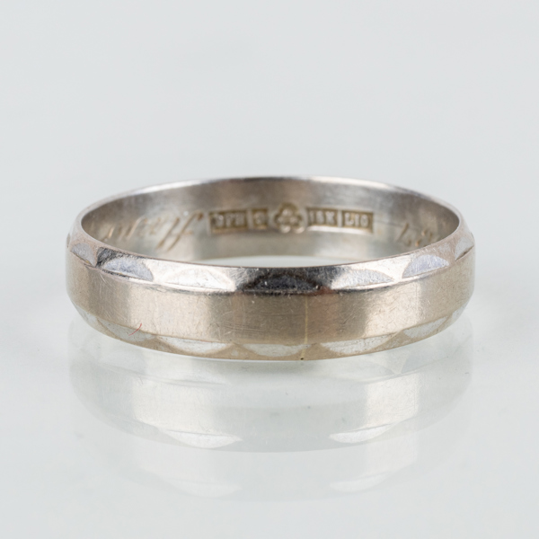 RING, 18k vitguld, svenska stämplar BFH 1985