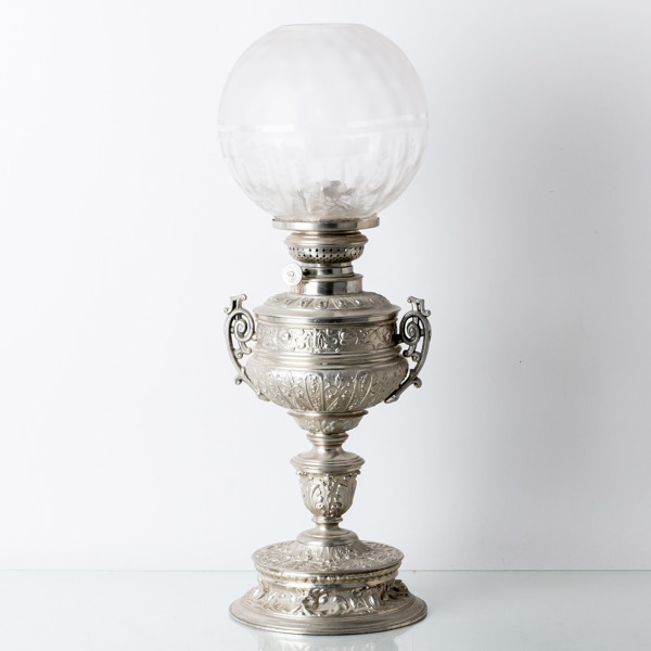 BORDSFOTOGENLAMPA, metall och glas, 1800-/1900-tal
