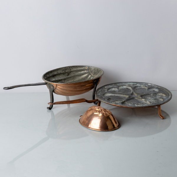 MUNKPANNA OCH ALADÅBFORMAR, 3 del, koppar, 1800-tal